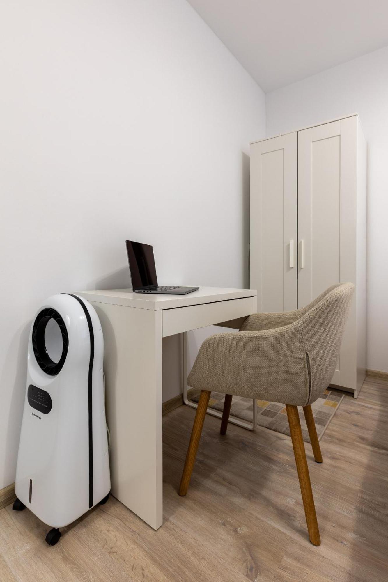 Minerva Studio Craiova Apartment Ngoại thất bức ảnh